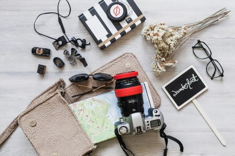 10 Essential Equipment Travel blogging guide For Beginner